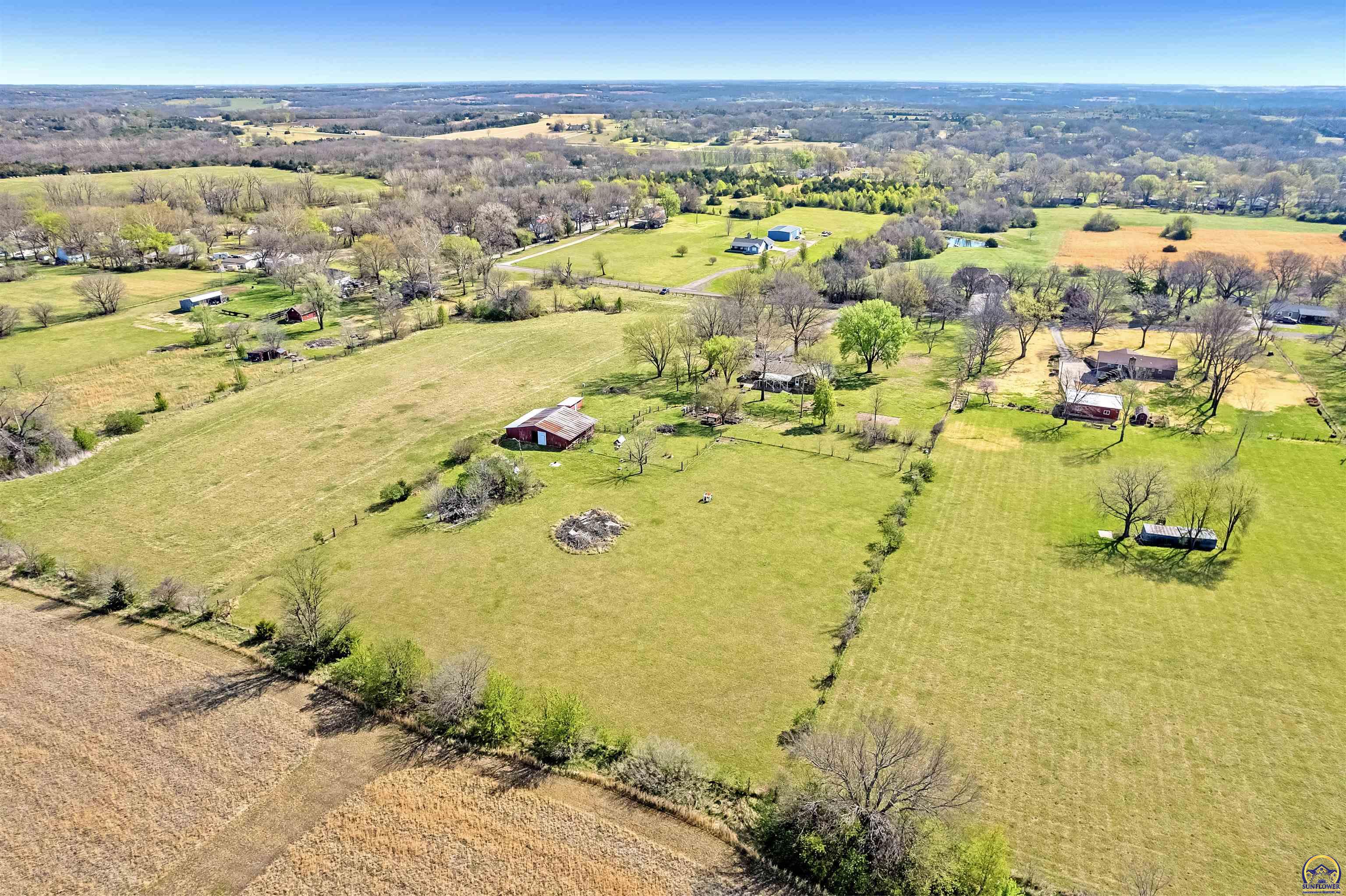 3641 Northeast Kincaid Road Topeka, KS 66617 - Photo 14 of 54