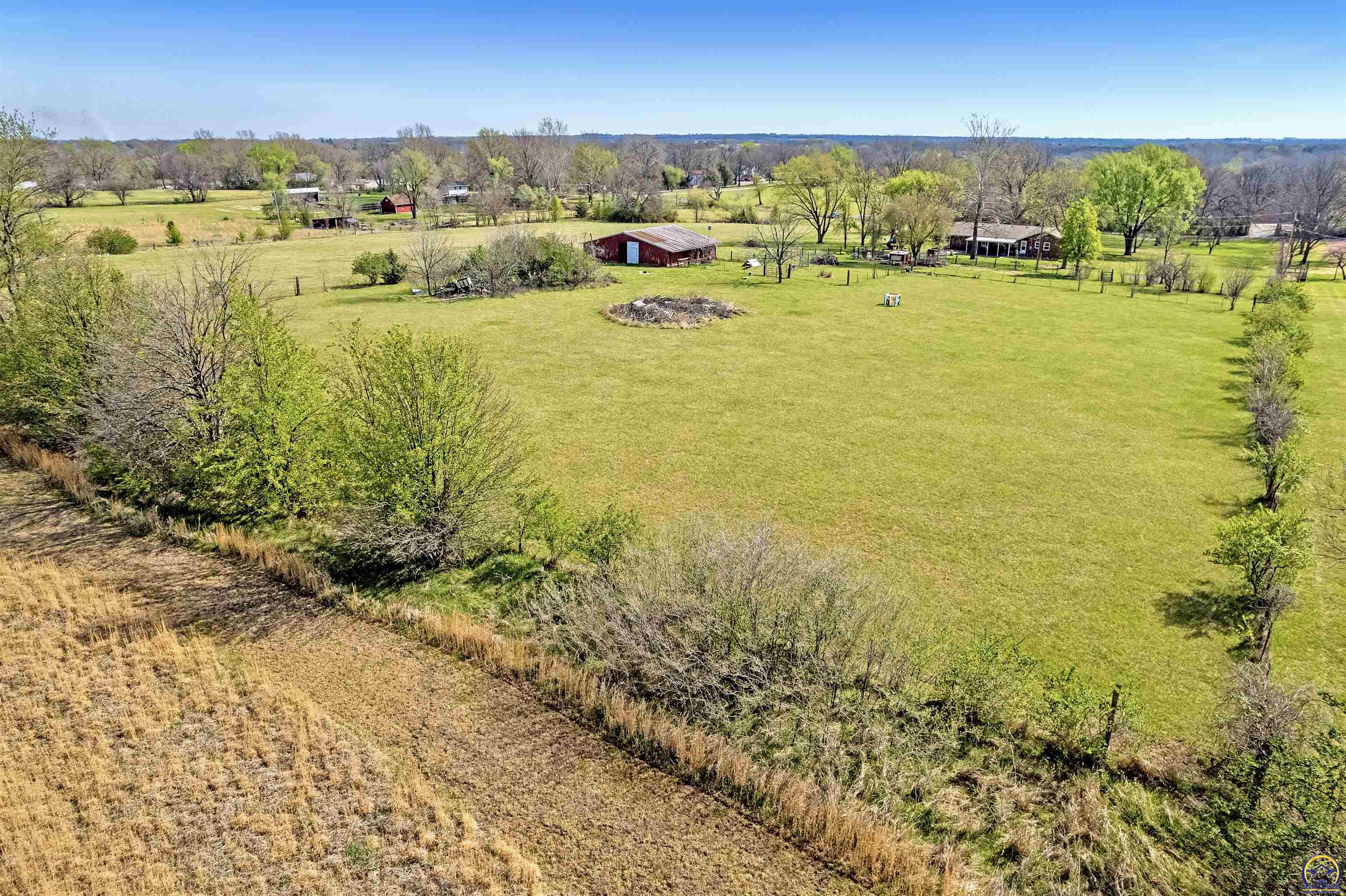 3641 Northeast Kincaid Road Topeka, KS 66617 - Photo 19 of 54