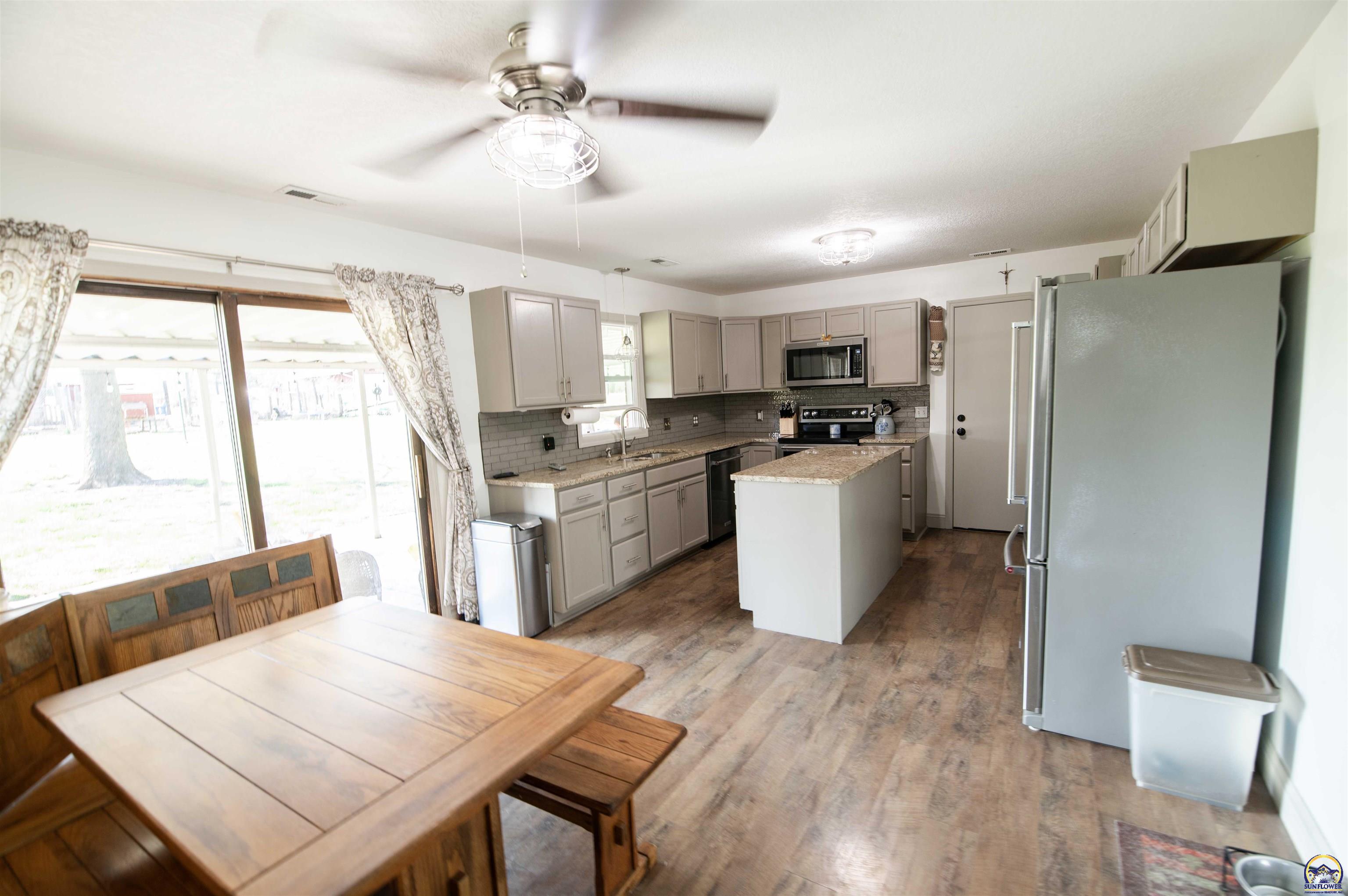 3641 Northeast Kincaid Road Topeka, KS 66617 - Photo 27 of 54