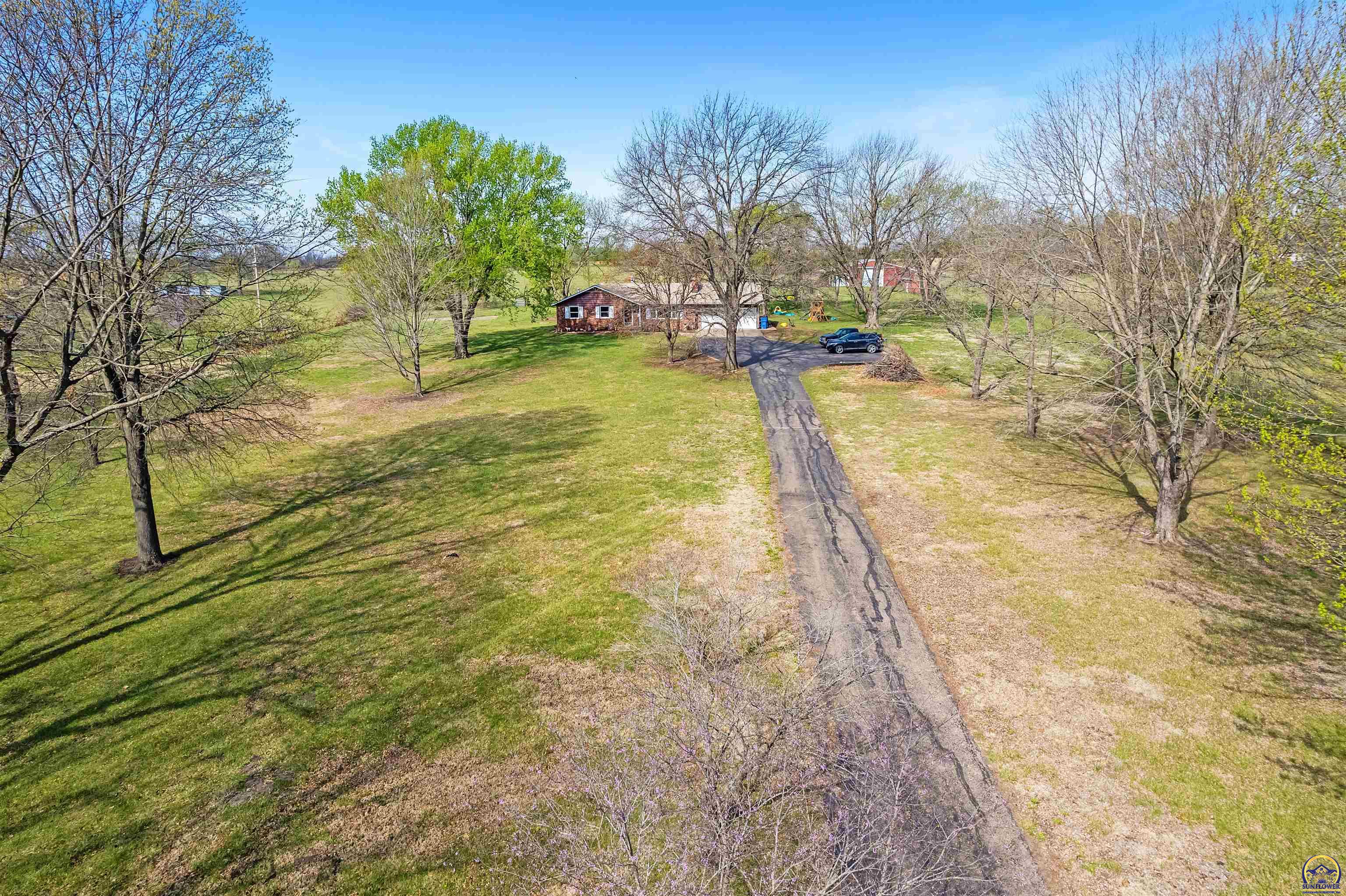 3641 Northeast Kincaid Road Topeka, KS 66617 - Photo 3 of 54