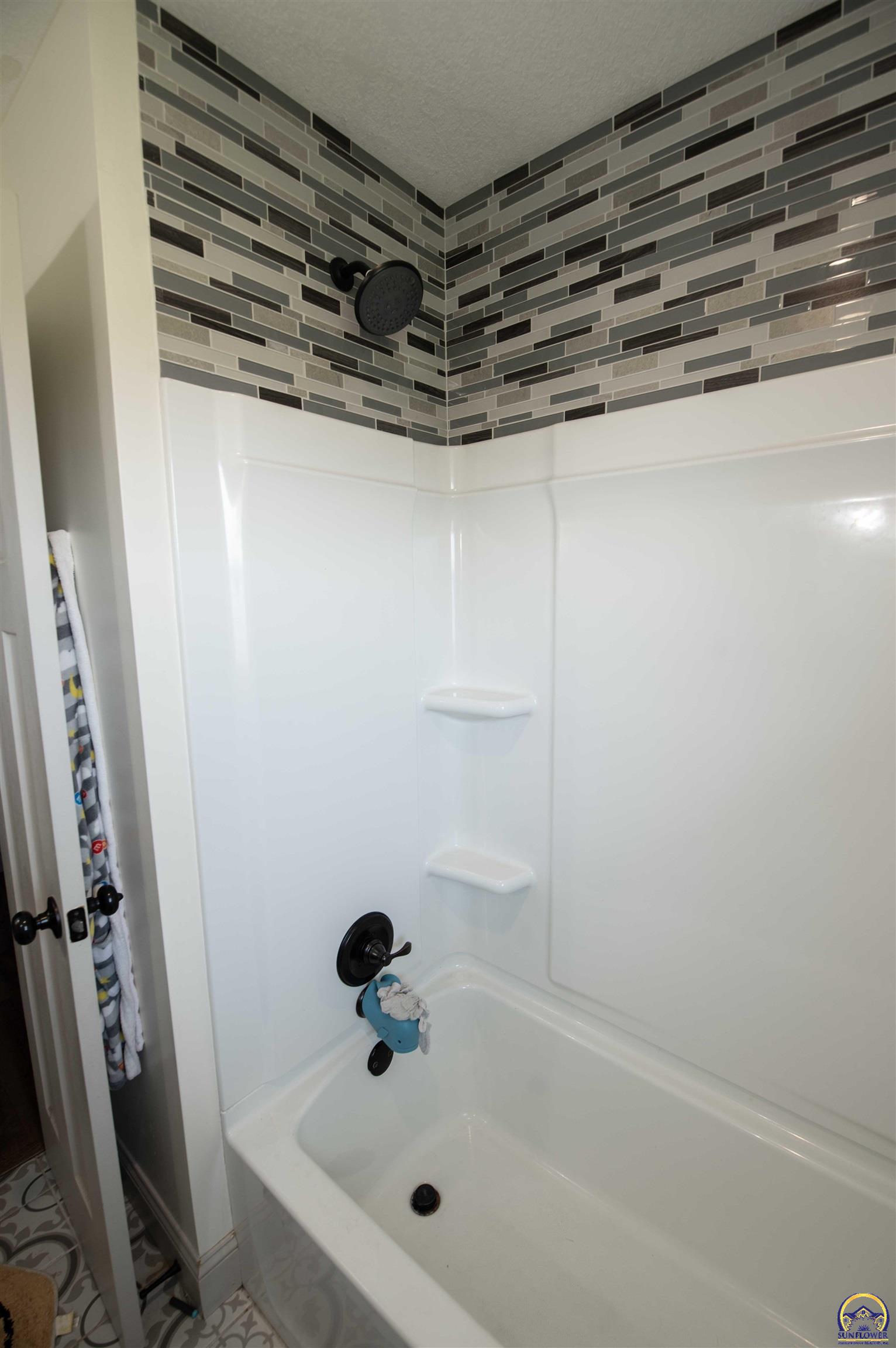 3641 Northeast Kincaid Road Topeka, KS 66617 - Photo 37 of 54