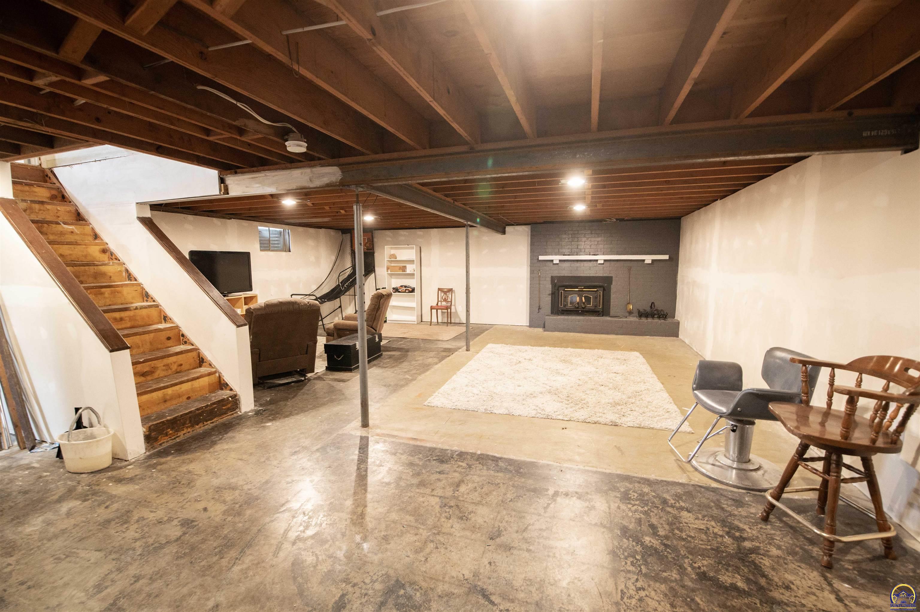 3641 Northeast Kincaid Road Topeka, KS 66617 - Photo 39 of 54