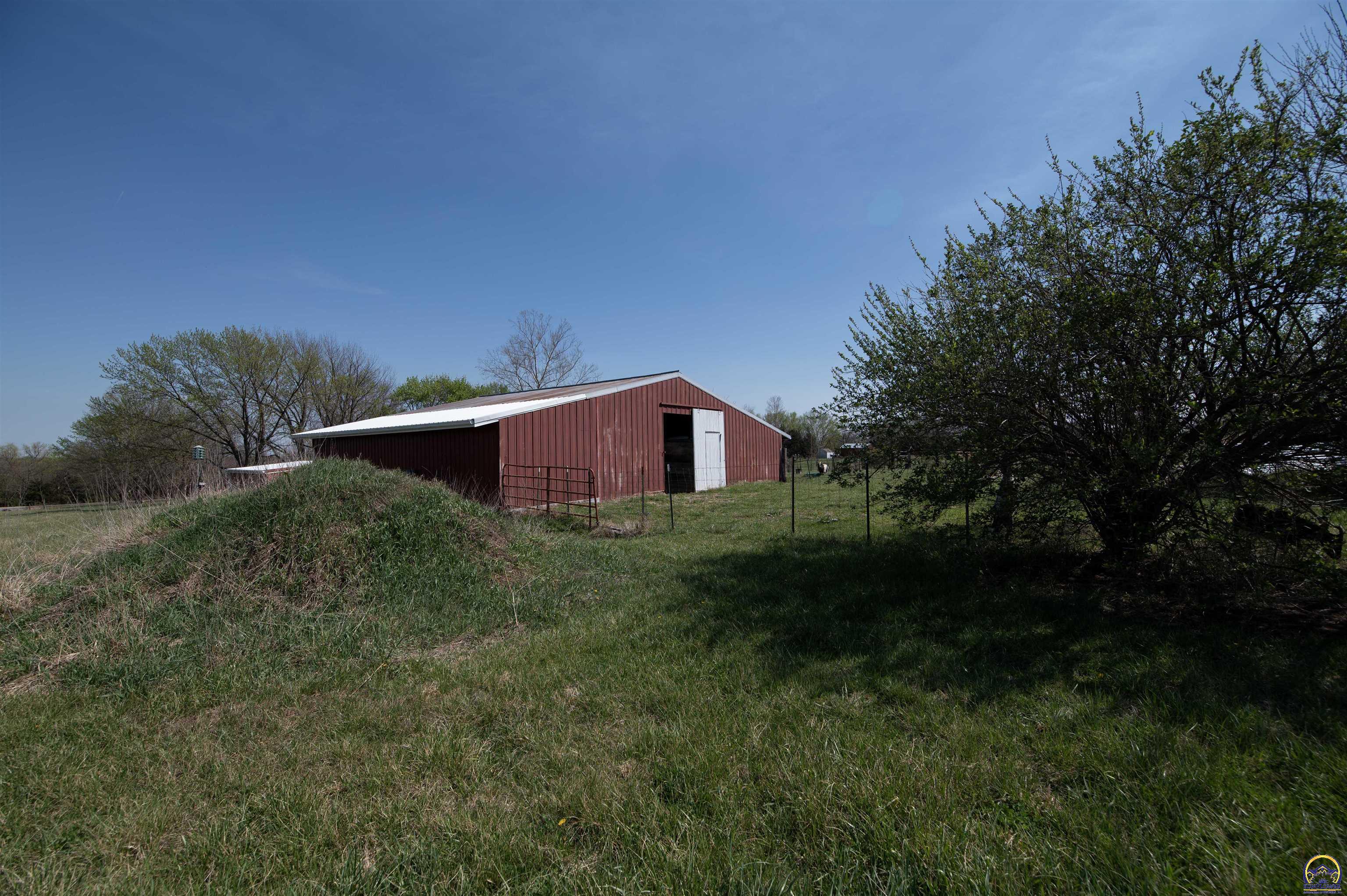 3641 Northeast Kincaid Road Topeka, KS 66617 - Photo 47 of 54