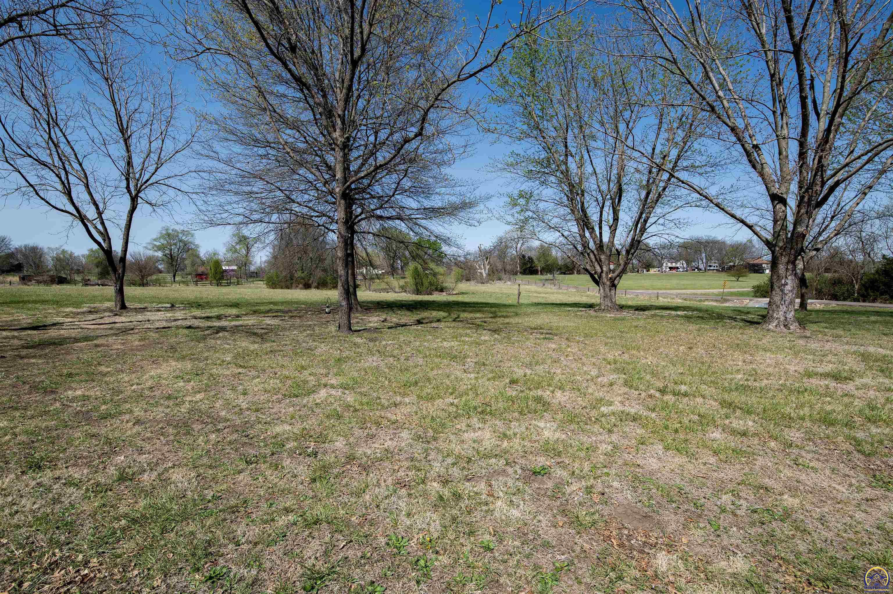 3641 Northeast Kincaid Road Topeka, KS 66617 - Photo 53 of 54