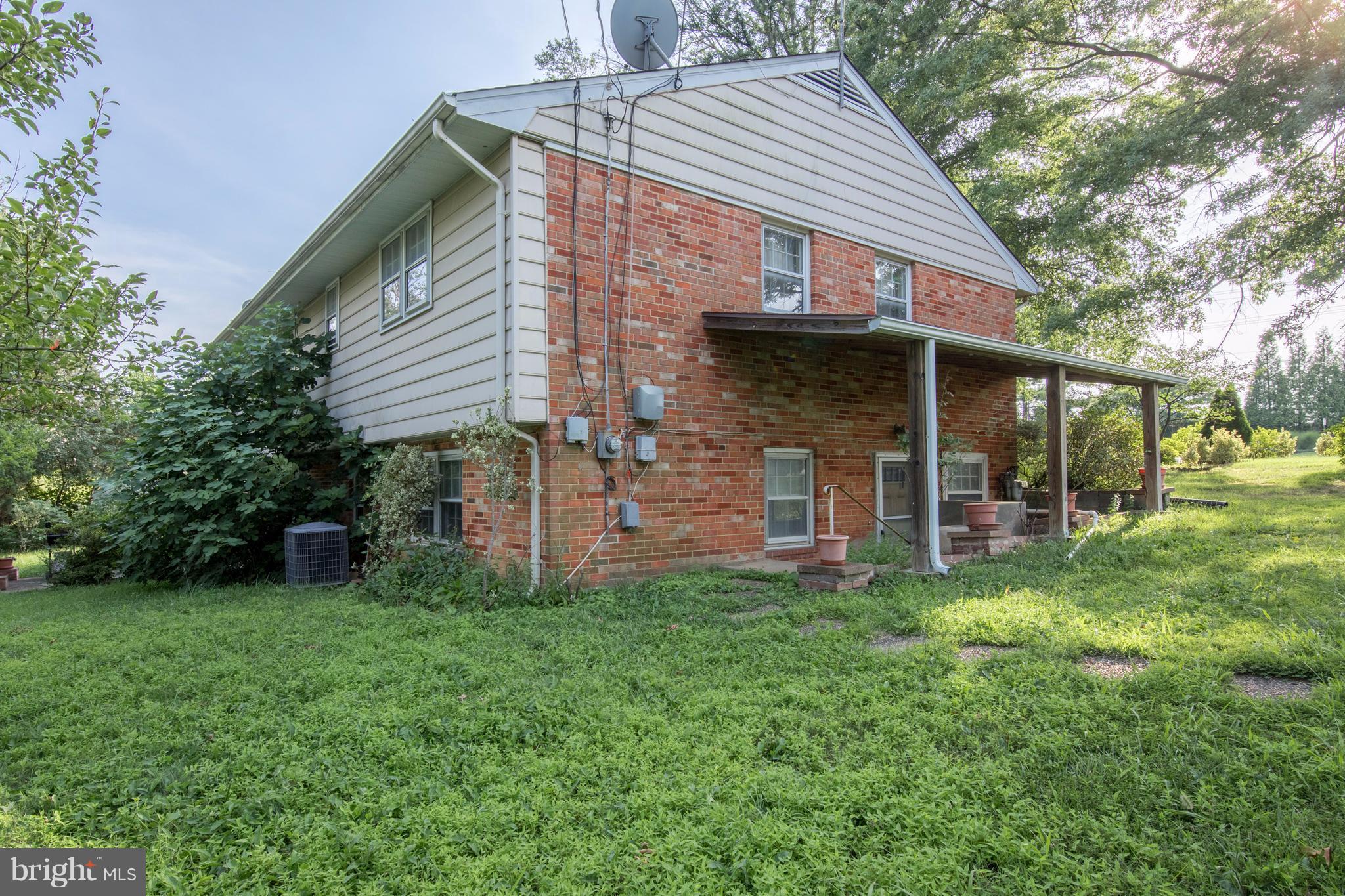 5109 Ox Road Fairfax, VA 22030 - Photo 2 of 19 Exterior (Rear)