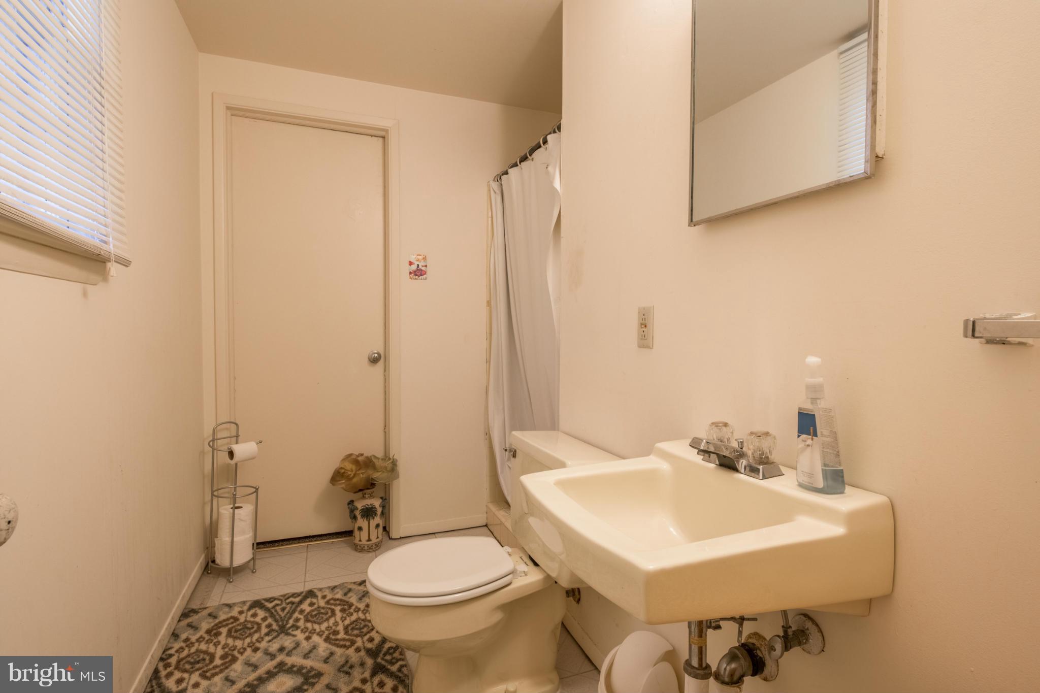 5109 Ox Road Fairfax, VA 22030 - Photo 19 of 19 Bath
