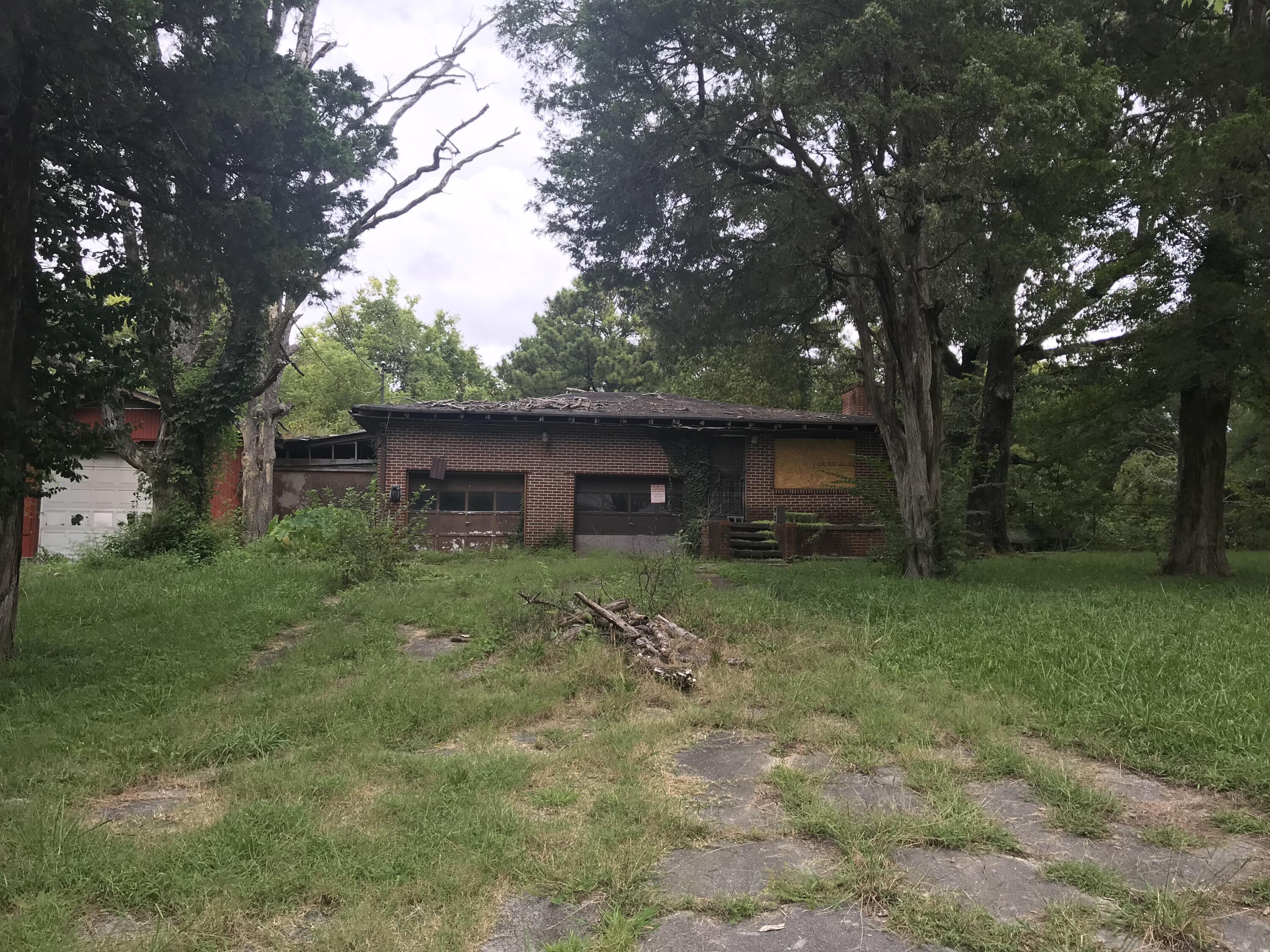 7641 Dewayne Road Chattanooga, TN 37416 - Photo 6 of 7 mhrQ76H2TkWIQGLeBzKMcw