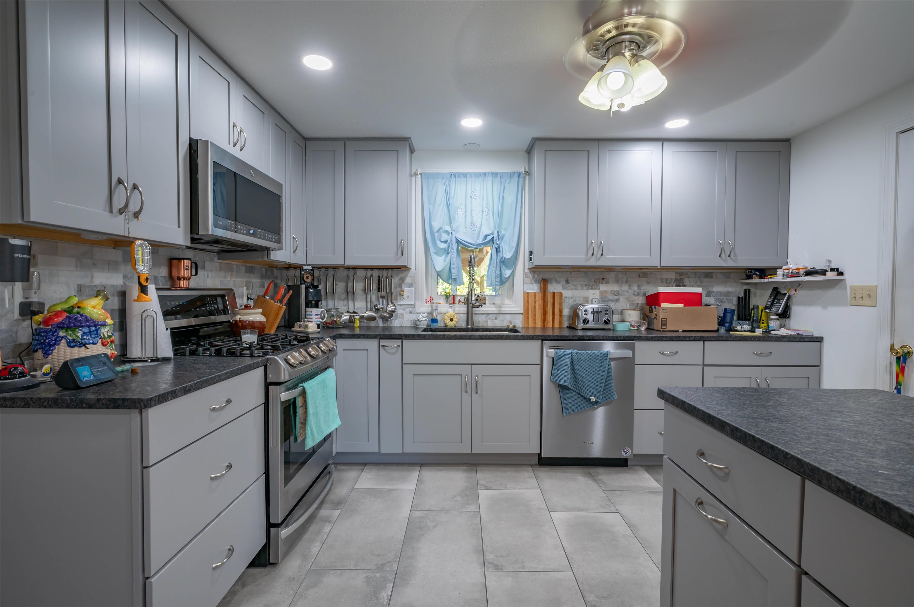 20 Cobble Hill Road Nashua, NH 03062 - Photo 14 of 49 Gallery Image 14
