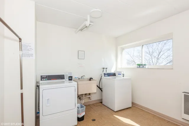 $164,900 | 2900 Maple Avenue, Unit 15C, Downers Grove, IL 60515