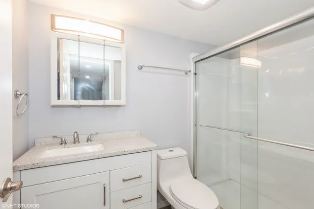 $164,900 | 2900 Maple Avenue, Unit 15C, Downers Grove, IL 60515