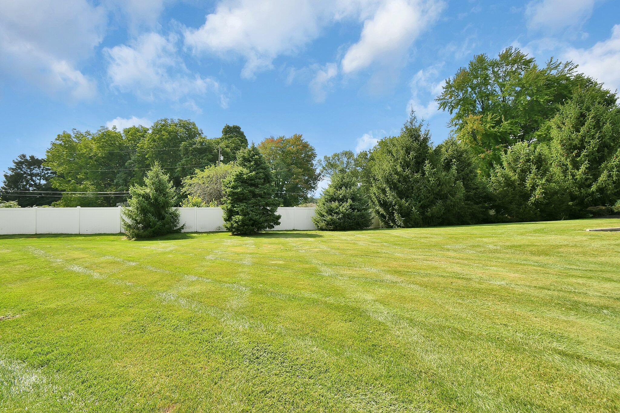 1197 Shagbark Road, Unit 20119 Columbus, OH 43230 - Photo 23 of 27 Rear View