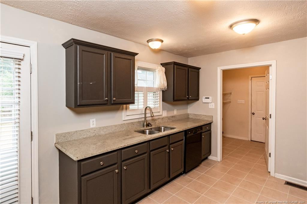 512 Bramblegate Road Hope Mills, NC 28348 - Photo 17 of 43 Photo 17