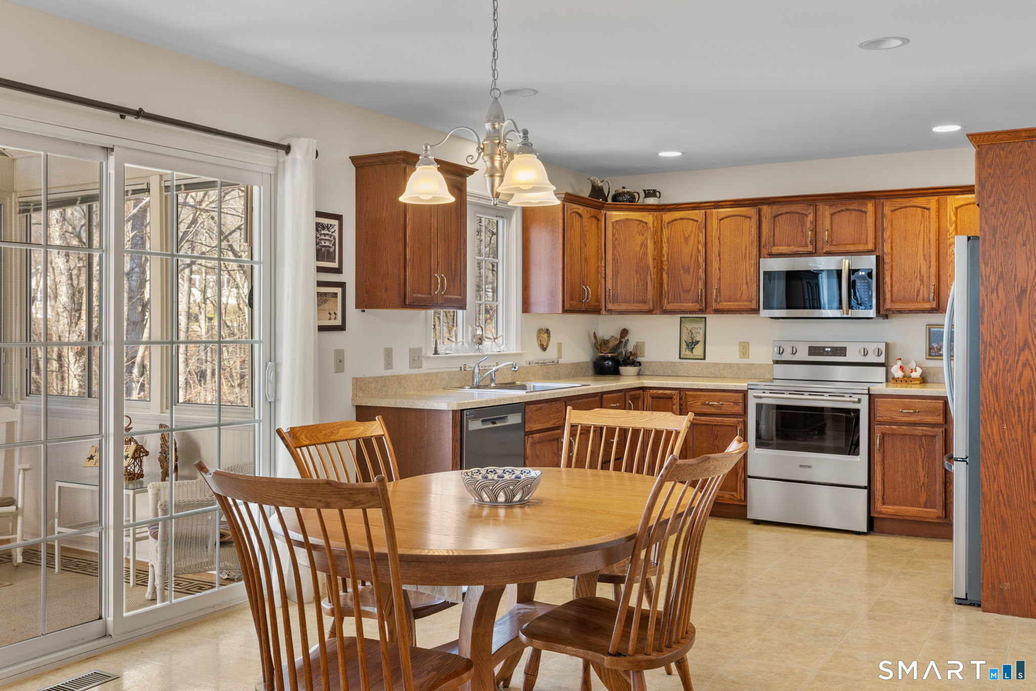 8 North Ridge, Unit 8 East Hampton, CT 06424 - Photo 18 of 37