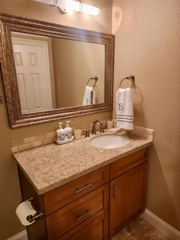 $2,300 | 4507 Furling Lane, Unit 307, Destin, FL 32541