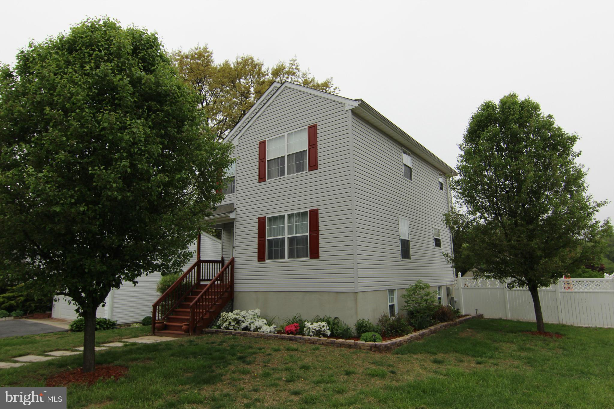 236 Asbury Road Pasadena, MD 21122 - Photo 2 of 29 Exterior (Front)
