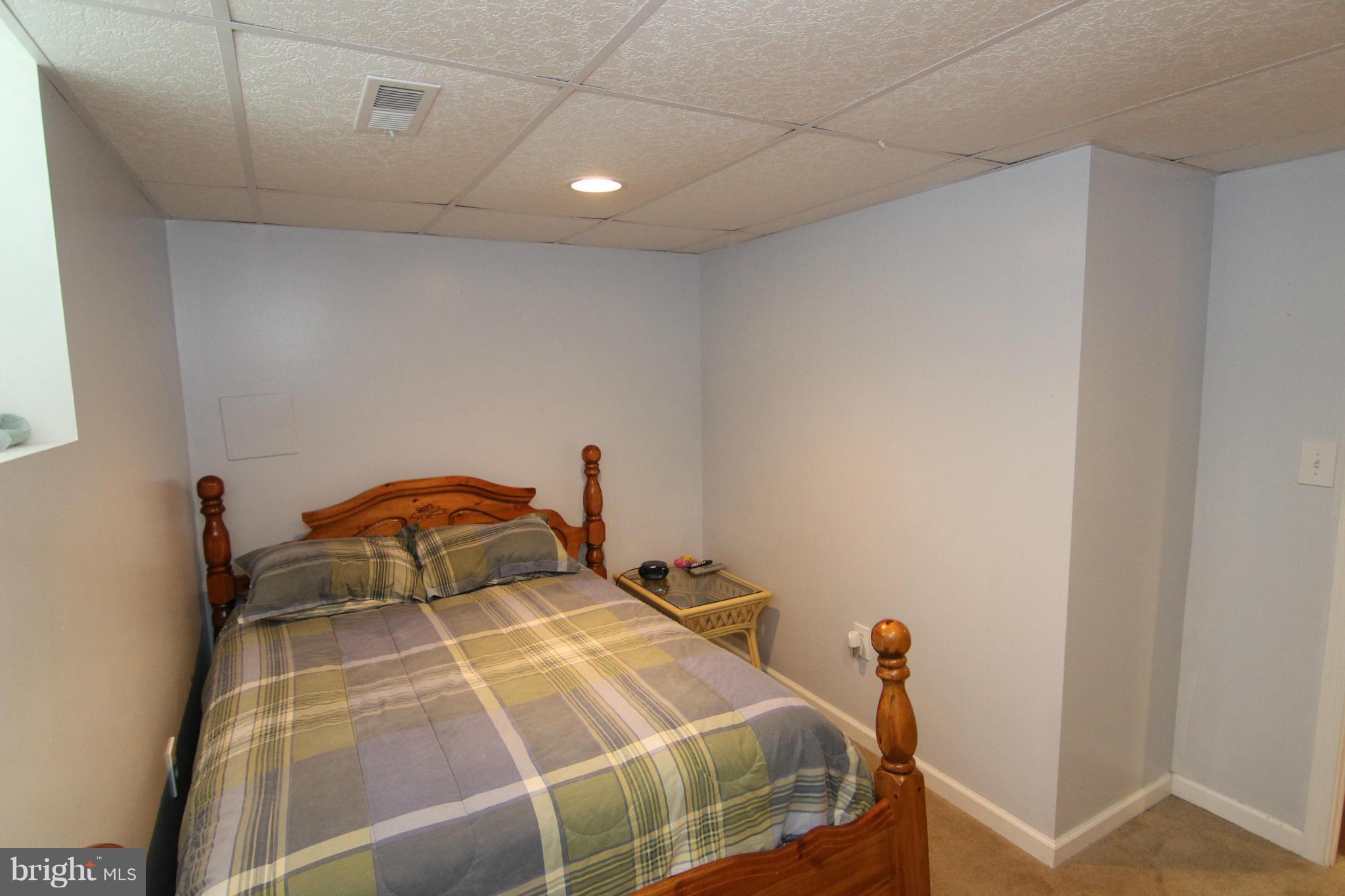 236 Asbury Road Pasadena, MD 21122 - Photo 17 of 29 Bedroom