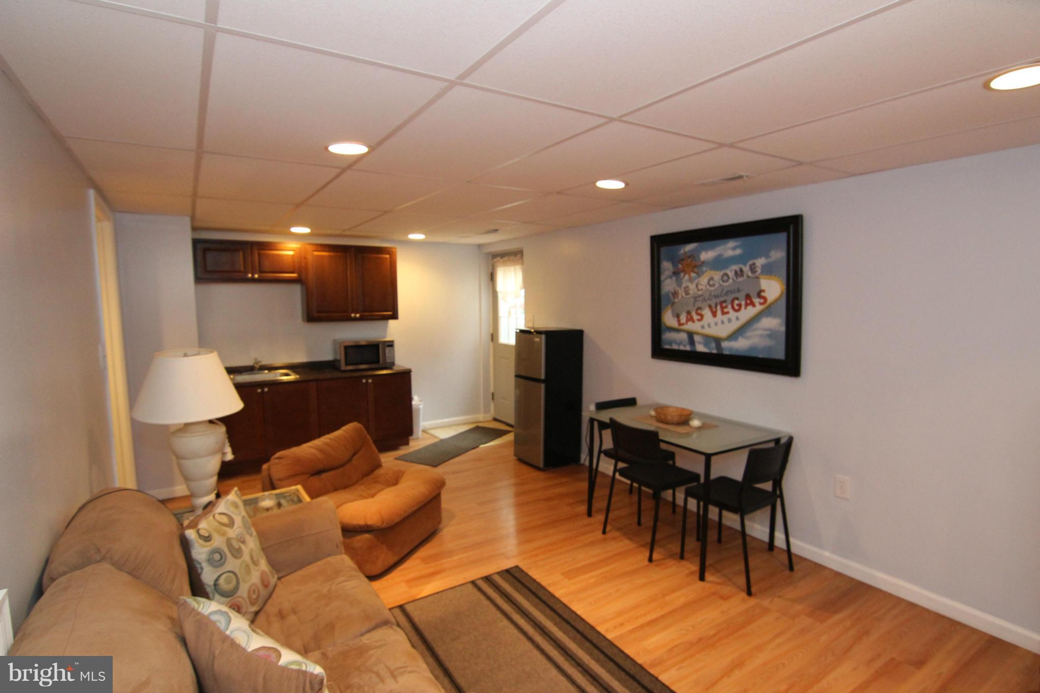 236 Asbury Road Pasadena, MD 21122 - Photo 21 of 29 Family Room