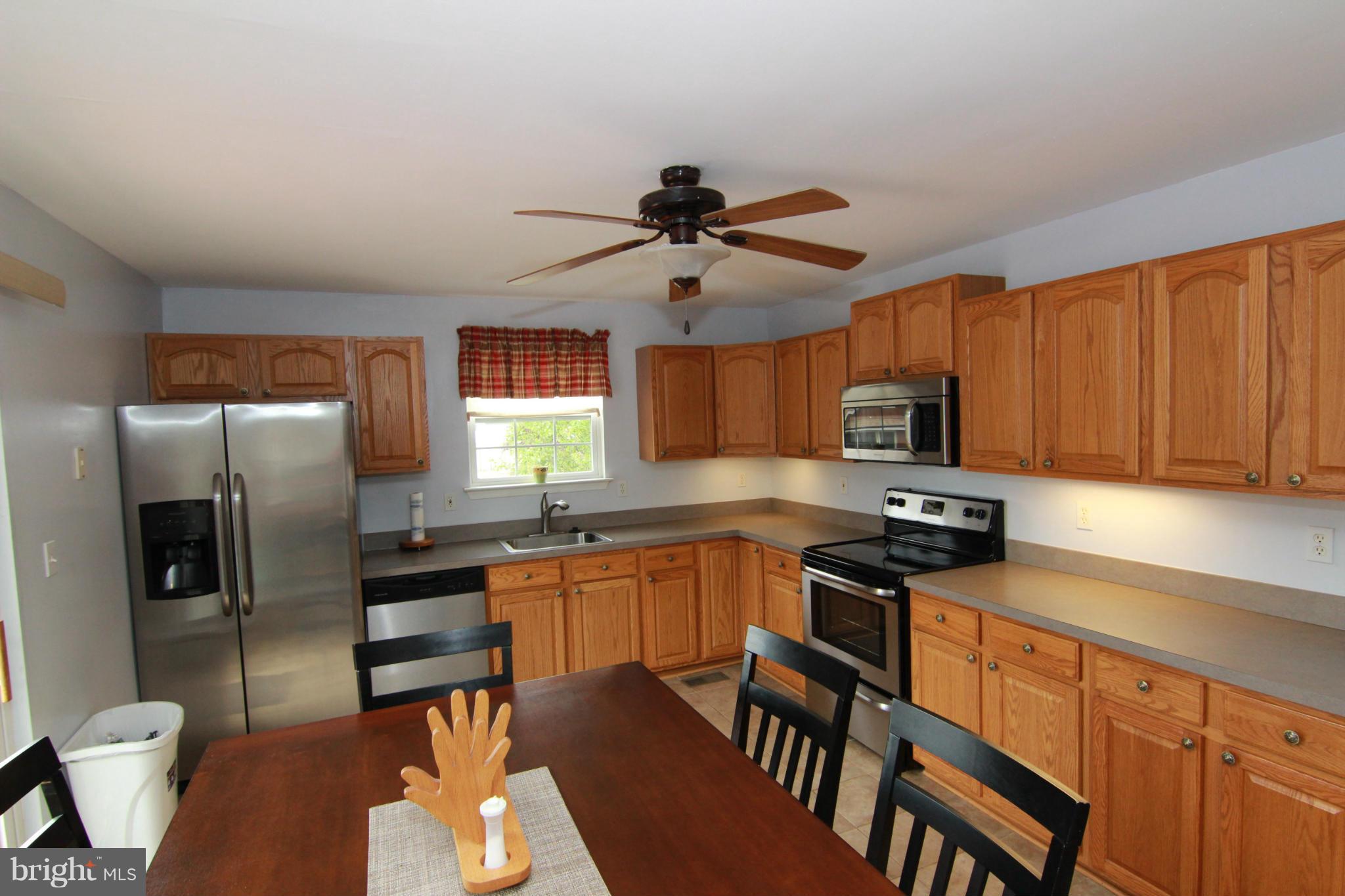 236 Asbury Road Pasadena, MD 21122 - Photo 6 of 29 Kitchen