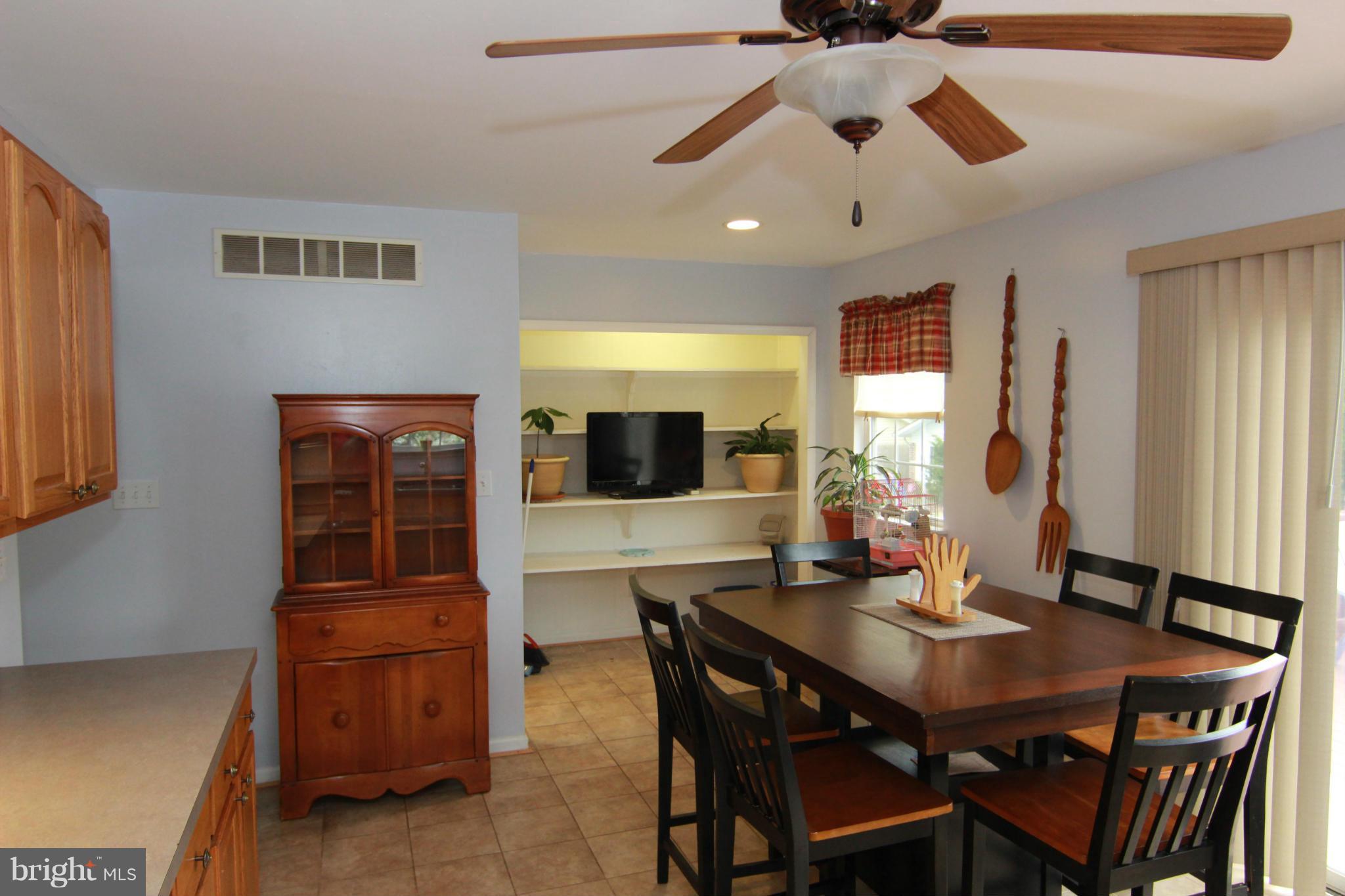 236 Asbury Road Pasadena, MD 21122 - Photo 7 of 29 Kitchen