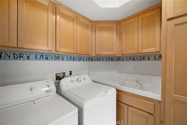 $1,249,000 | 553 Rosemary Lane, Arroyo Grande, CA 93420