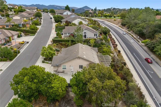 $1,249,000 | 553 Rosemary Lane, Arroyo Grande, CA 93420