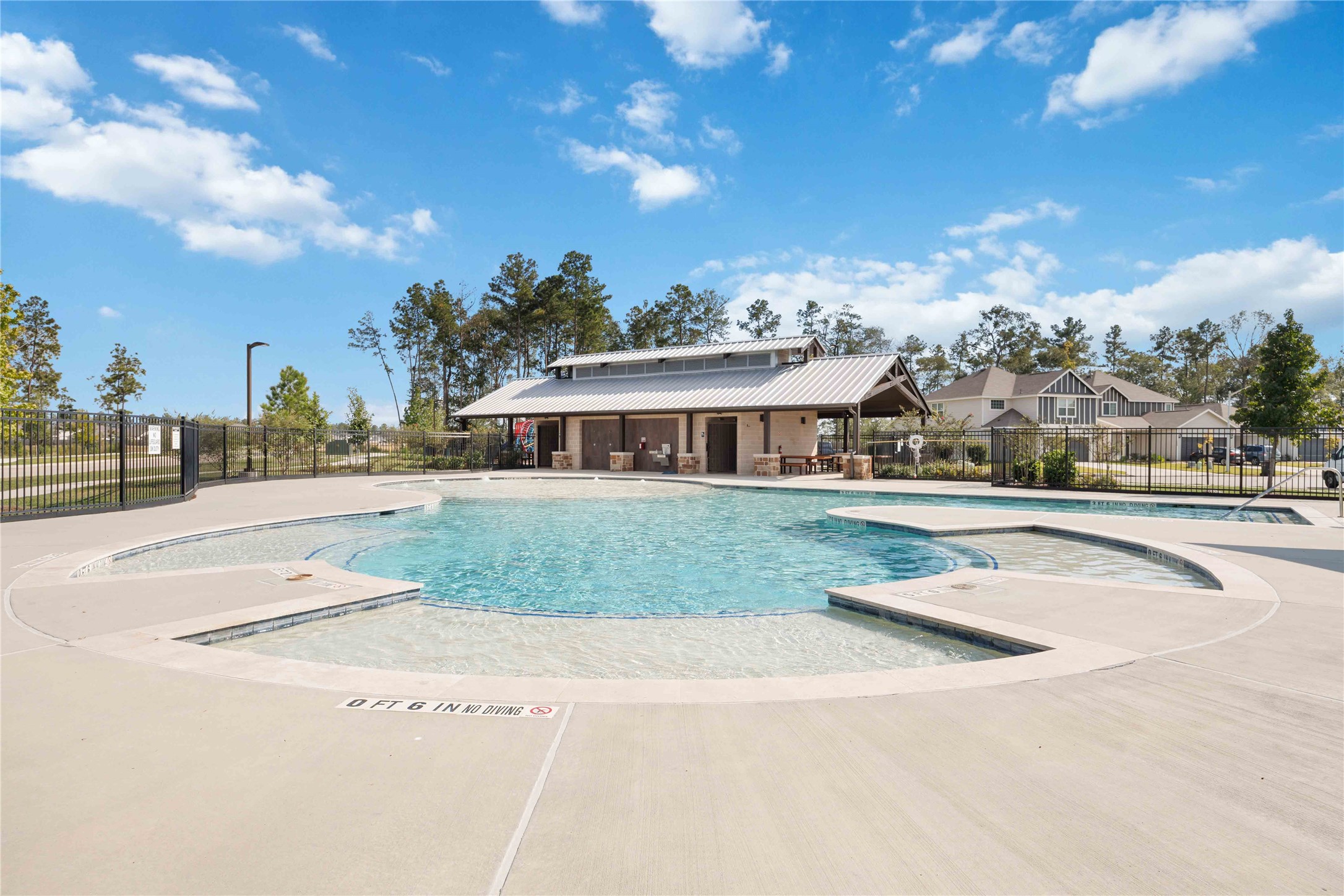 13920 Manatee Street Splendora, TX 77372 - Photo 24 of 25 Pool with shallow shelves