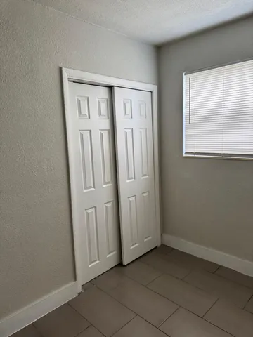 $2,000 | 110 Southwest 7th Avenue, Unit 1A, Dania Beach, FL 33004