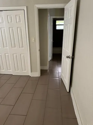 $2,000 | 110 Southwest 7th Avenue, Unit 1A, Dania Beach, FL 33004