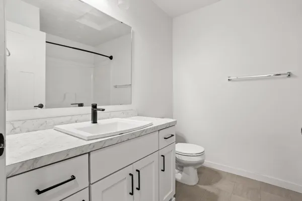 $349,900 | 7373 17th Street South, Fargo, ND 58104