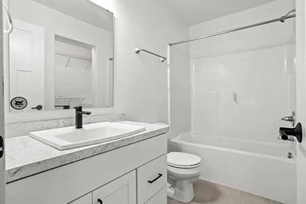 $349,900 | 7373 17th Street South, Fargo, ND 58104