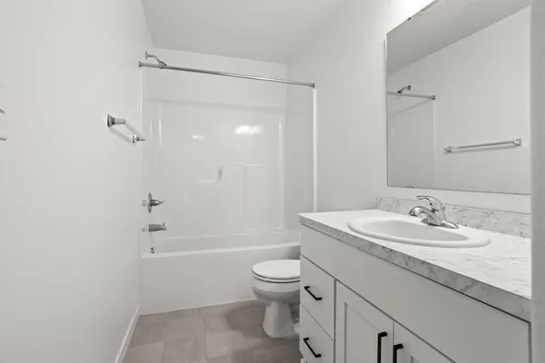 $349,900 | 7373 17th Street South, Fargo, ND 58104
