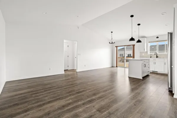 $349,900 | 7373 17th Street South, Fargo, ND 58104