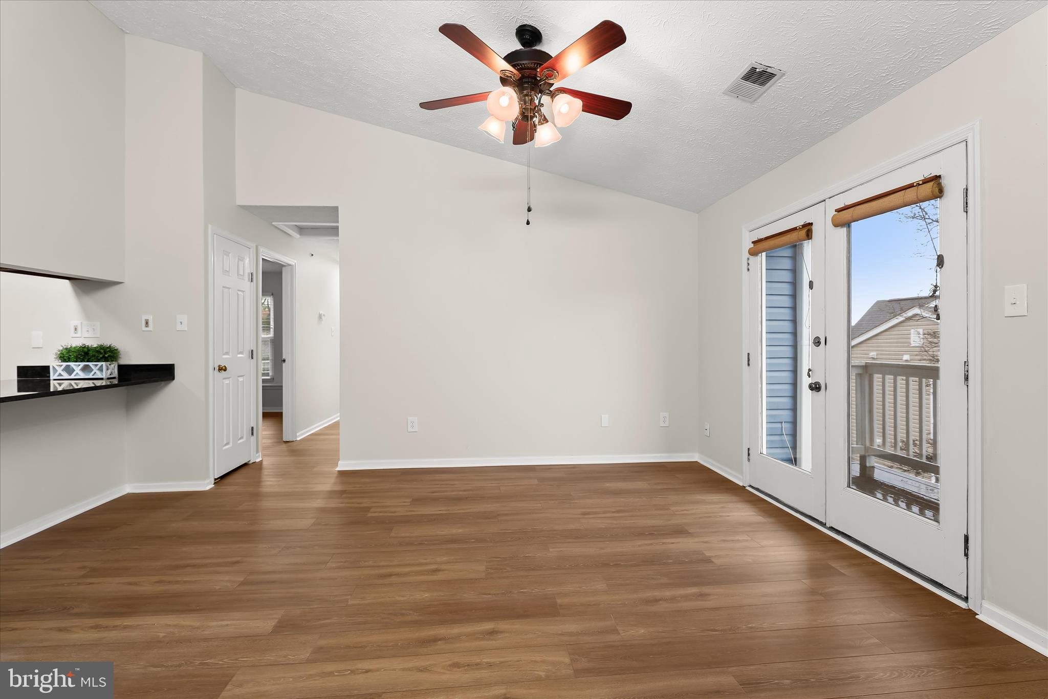 6420 Greenfield Road, Unit 810 Elkridge, MD 21075 - Photo 10 of 35 Living Room w/Ceiling Fan & Lights