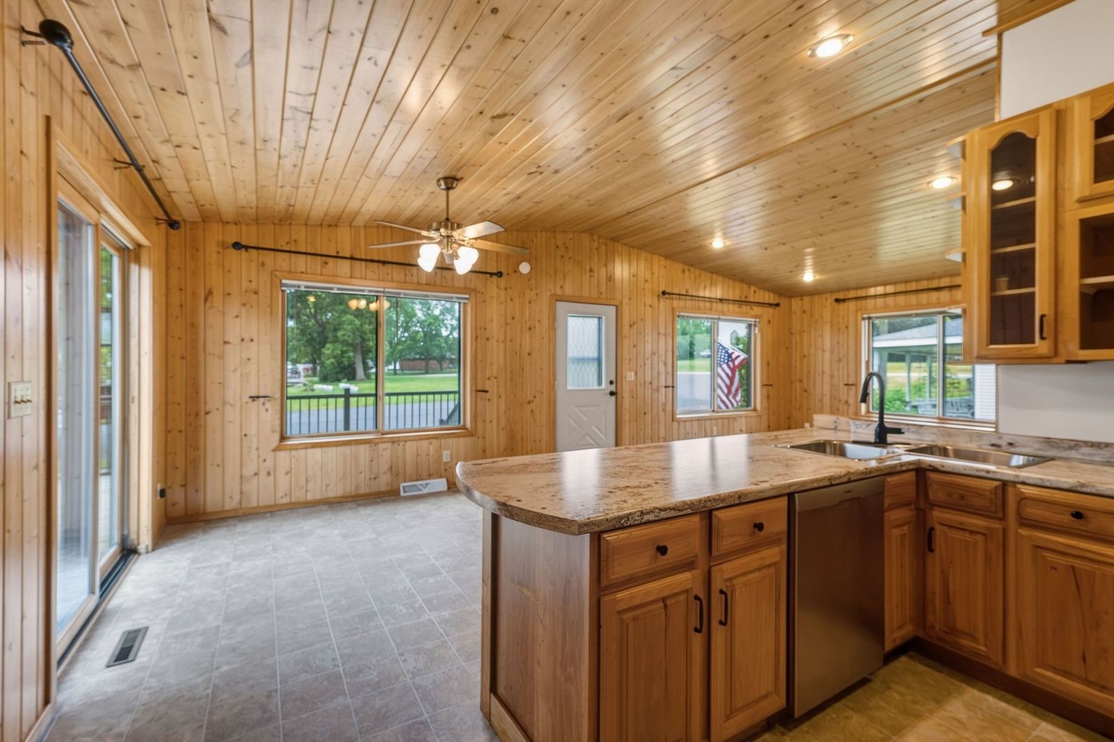 306 West Hazel Street Spooner, WI 54801 - Photo 11 of 43