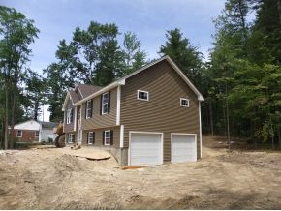 267 Hackett Hill Road Hooksett, NH 03106 - Photo 3 of 11