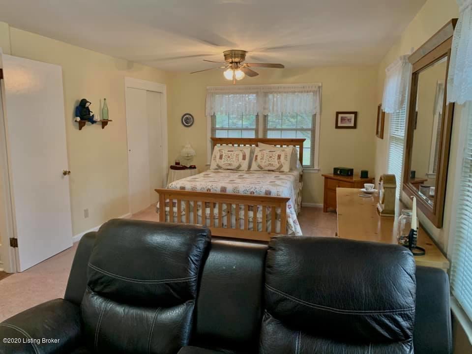 10412 Deering Road Louisville, KY 40272 - Photo 31 of 52 DeeringMBR3
