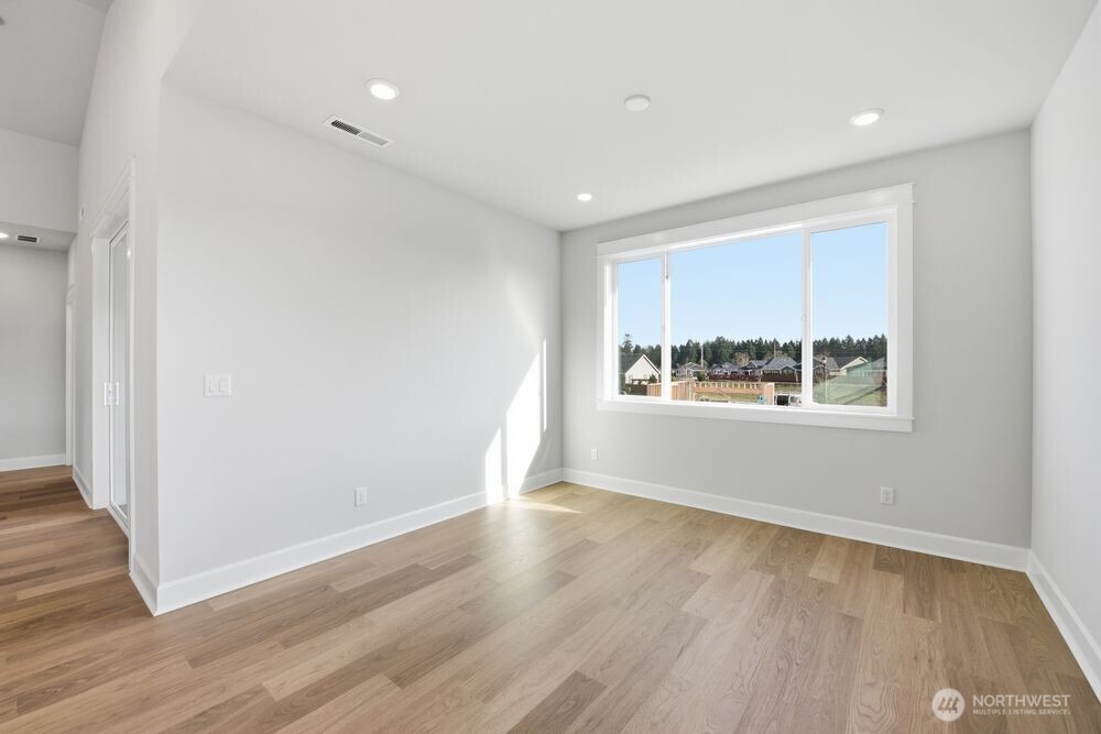2946 Balsamroot Drive Southeast Lacey, WA 98513 - Photo 5 of 28