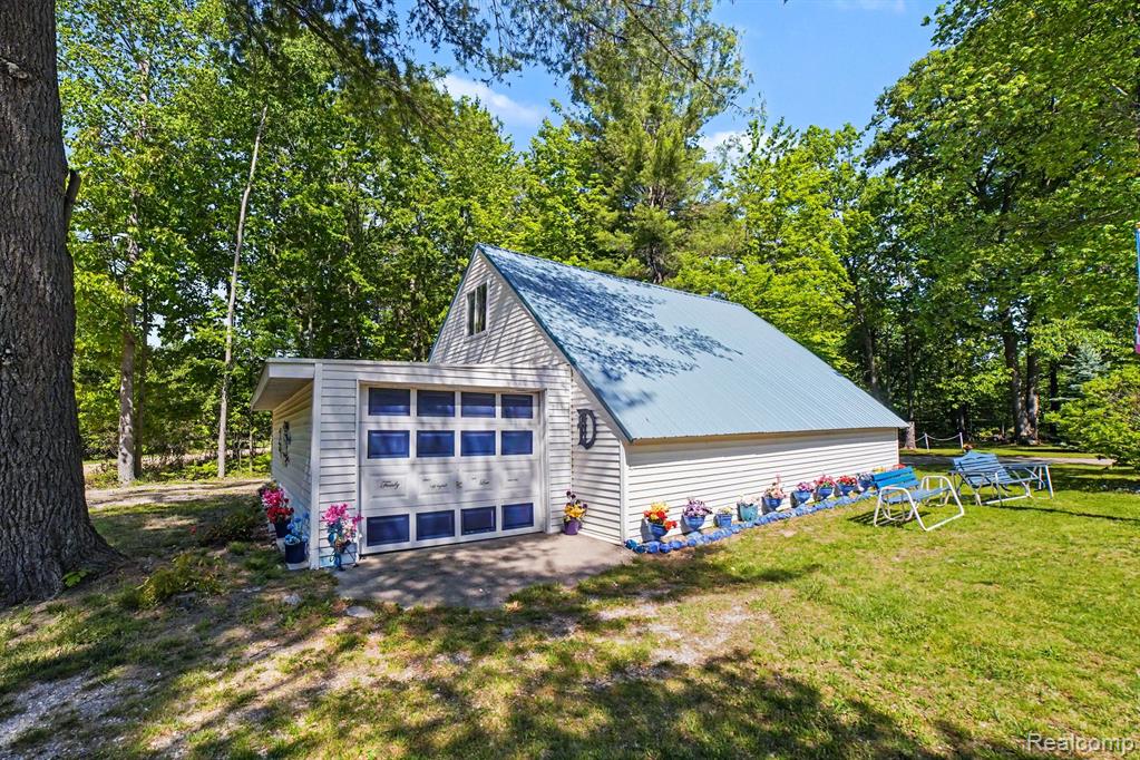 4772 South Bard Road Beaverton, MI 48612 - Photo 3 of 46