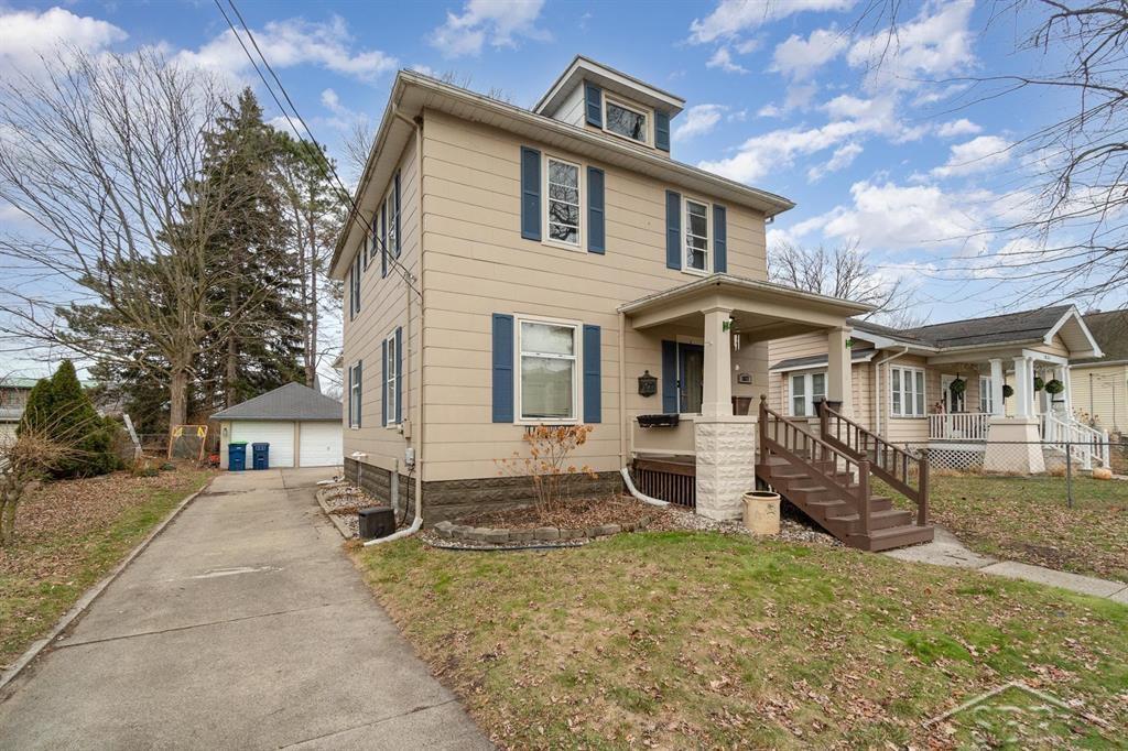 1827 9th Street Bay City, MI 48708 - Photo 2 of 29 50163540-578408f2-9916-4d16-8d4f-e240f6b78528.JPG