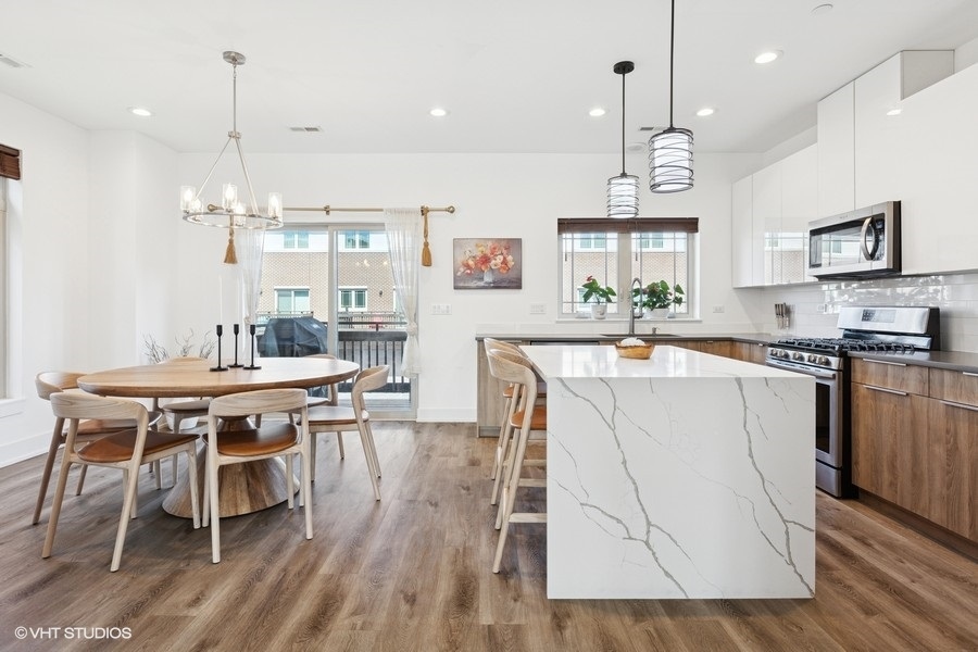 7828 Madison Street River Forest, IL 60305 - Photo 7 of 19