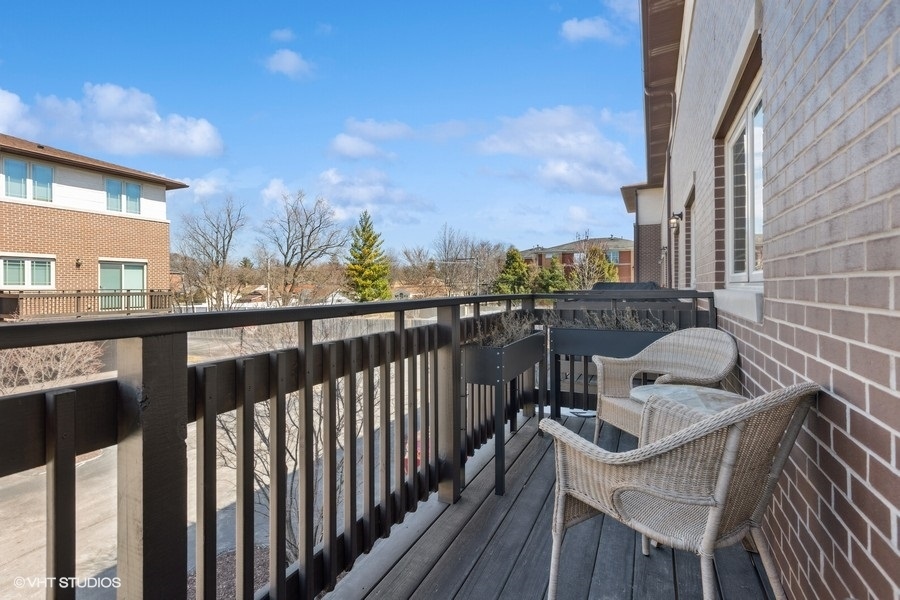 7828 Madison Street River Forest, IL 60305 - Photo 8 of 19