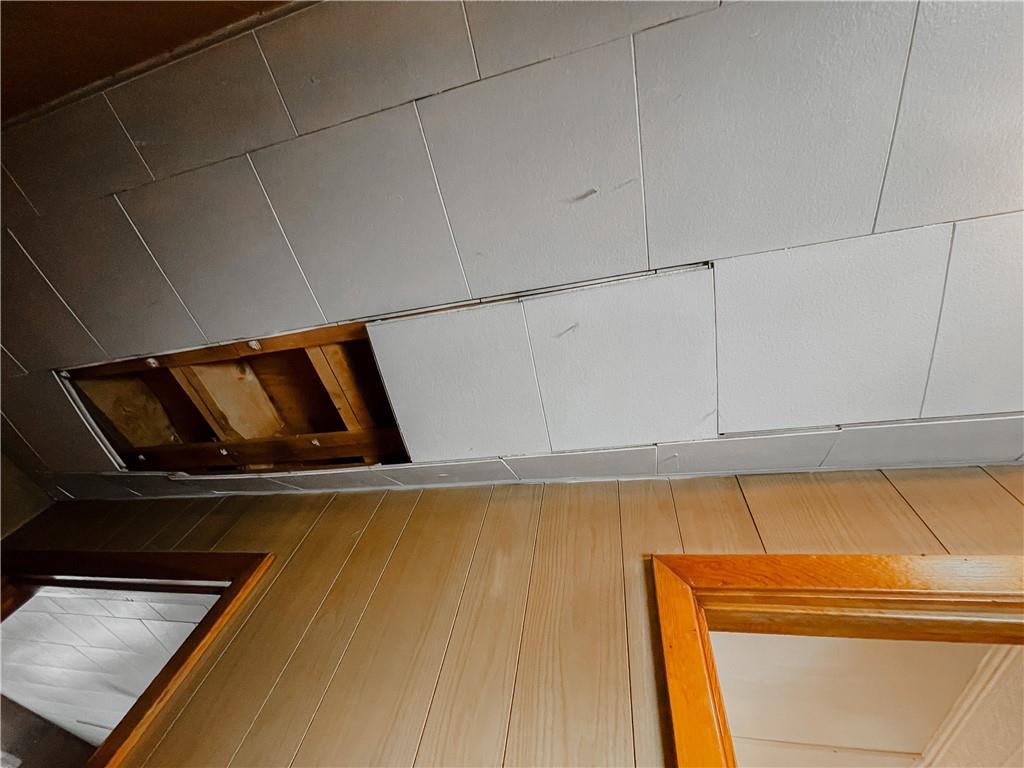 83 Amsterdam Road Grove City, PA 16127 - Photo 8 of 25 Gallery Image 8