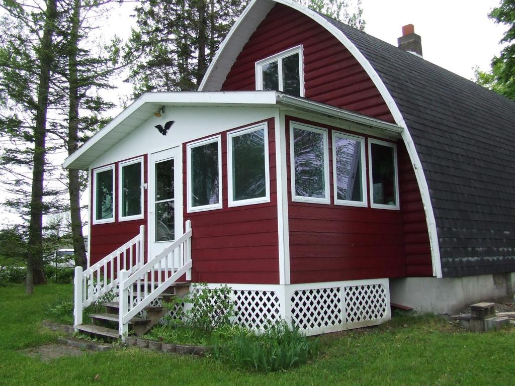 141 Dennison Road Richfield, NY 13439 - Photo 1 of 26