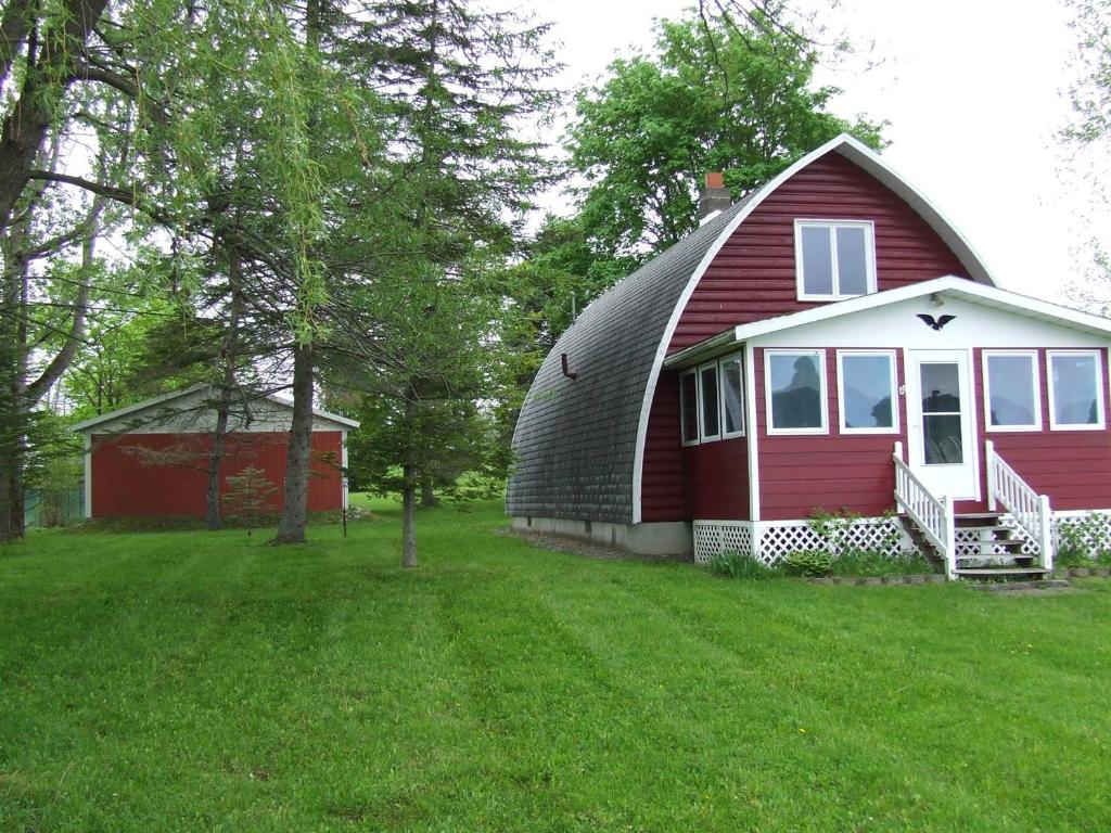 141 Dennison Road Richfield, NY 13439 - Photo 14 of 26