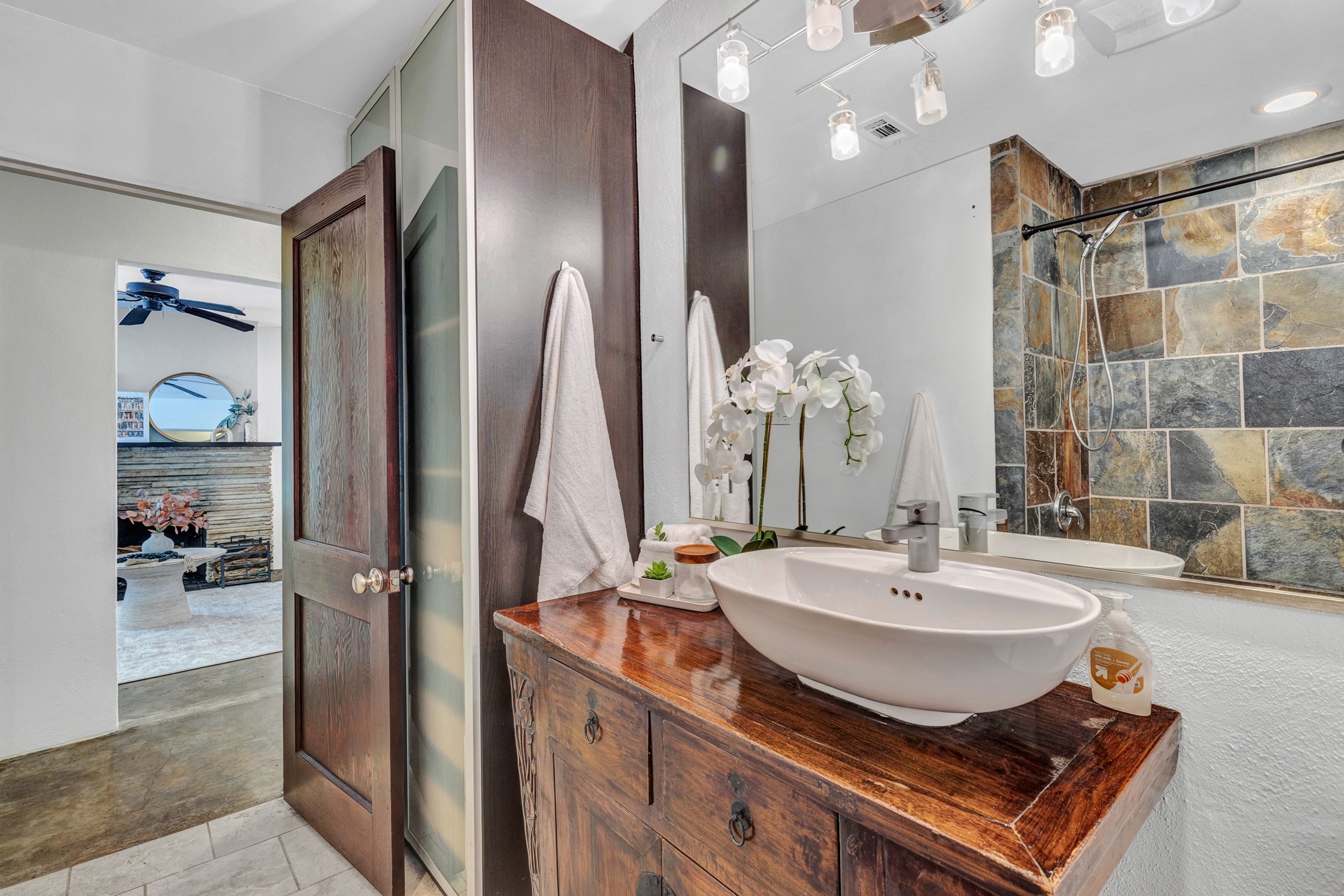 1208 Fairwood Road Austin, TX 78722 - Photo 28 of 40