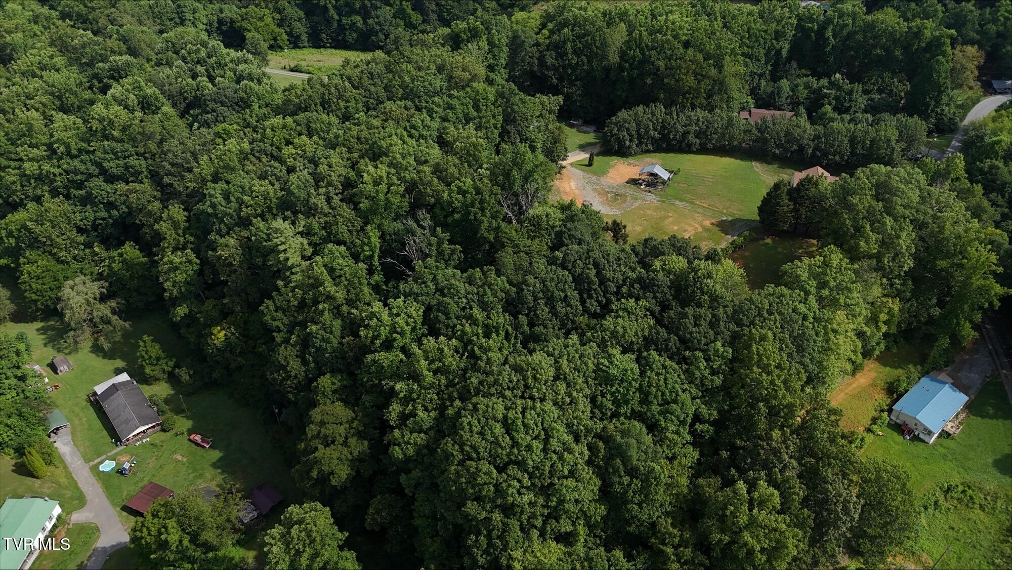 7 Crystal Lane, Unit TRACT 7 Unicoi, TN 37692 - Photo 6 of 14 processed-5A40AABC-A2F6-4FA0-8404-155000