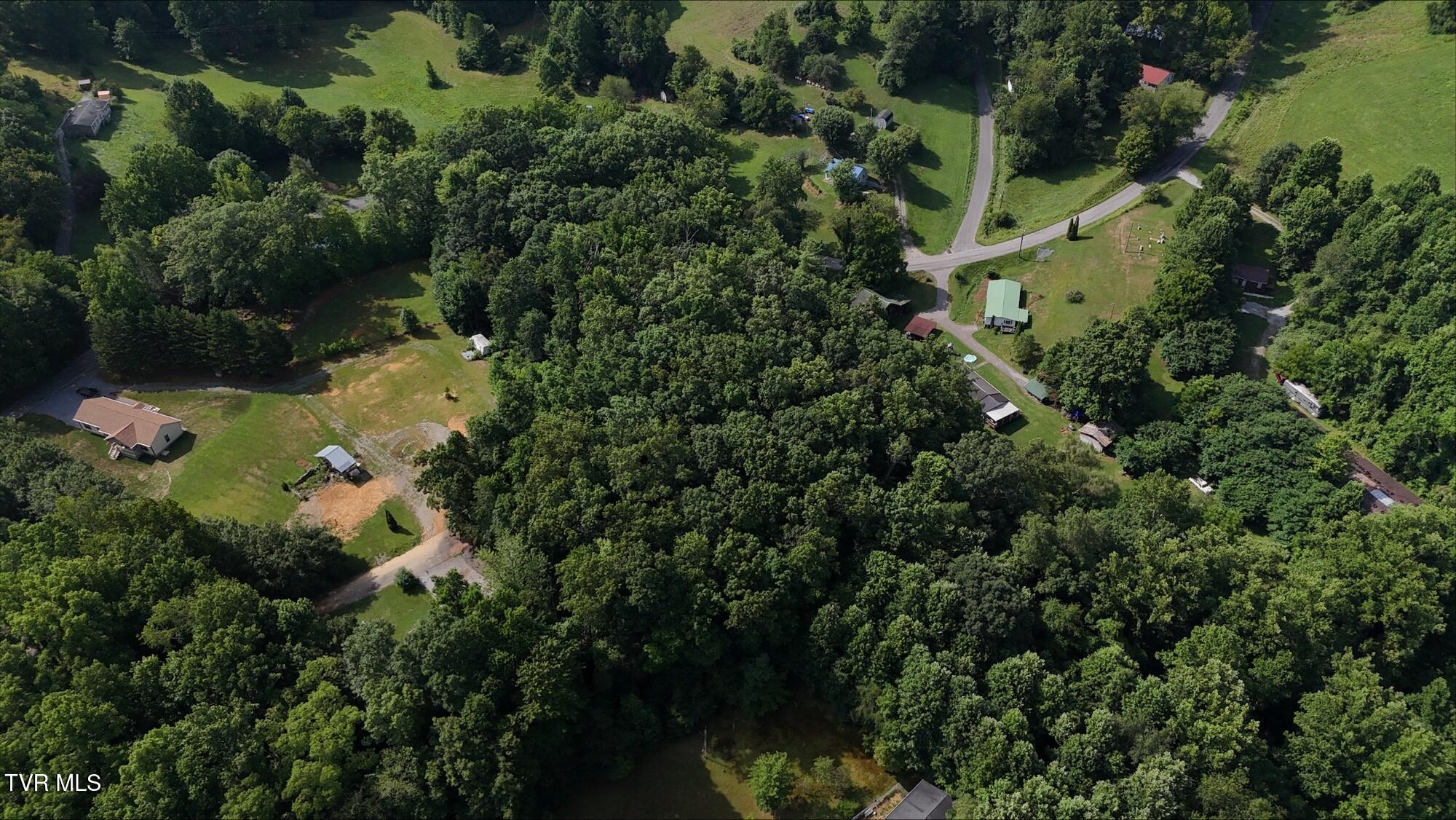 7 Crystal Lane, Unit TRACT 7 Unicoi, TN 37692 - Photo 10 of 14 processed-DD83F31B-F906-4F29-8D18-754793