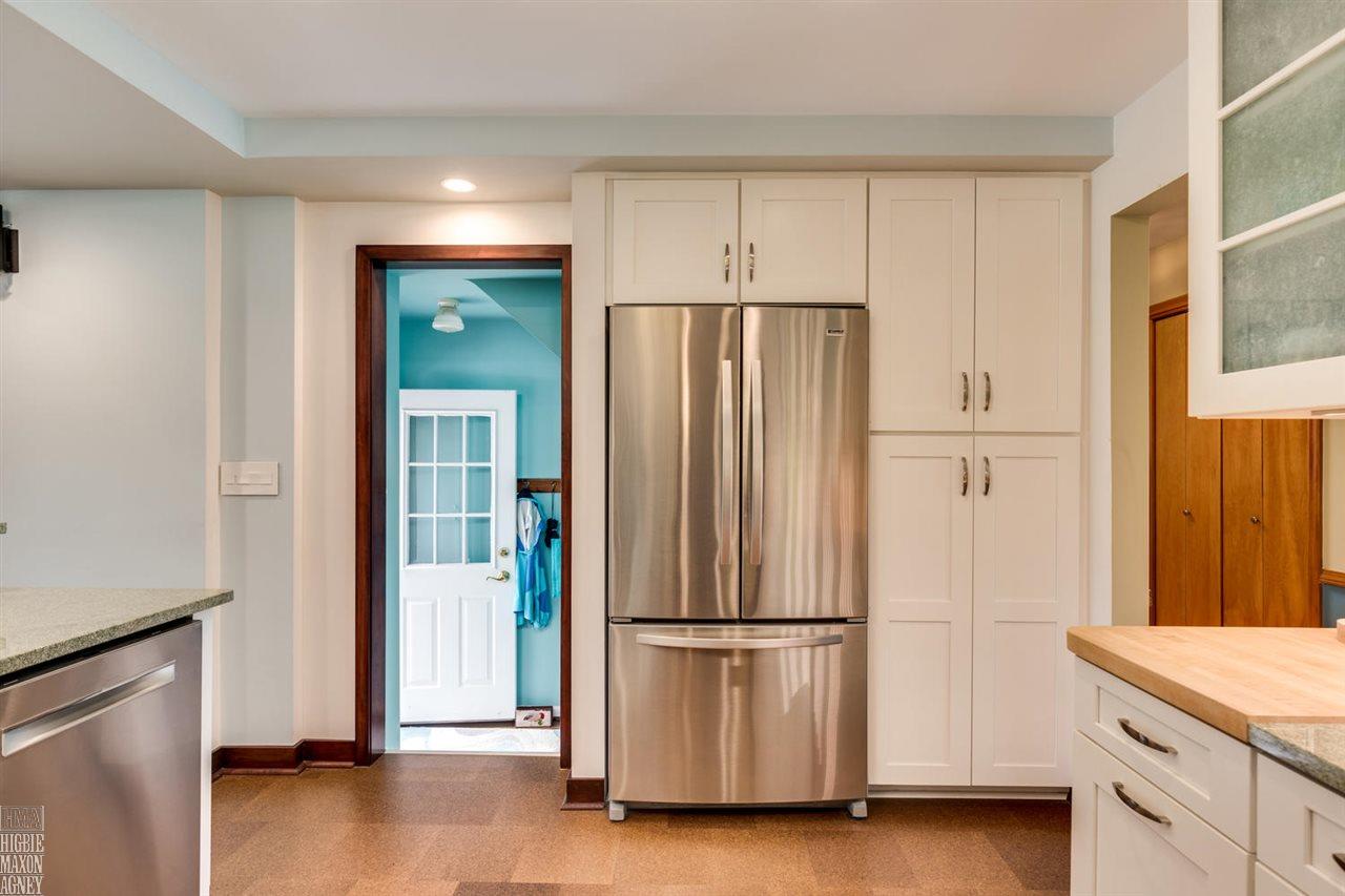 1137 Hawthorne Road Grosse Pointe Woods, MI 48236 - Photo 10 of 31