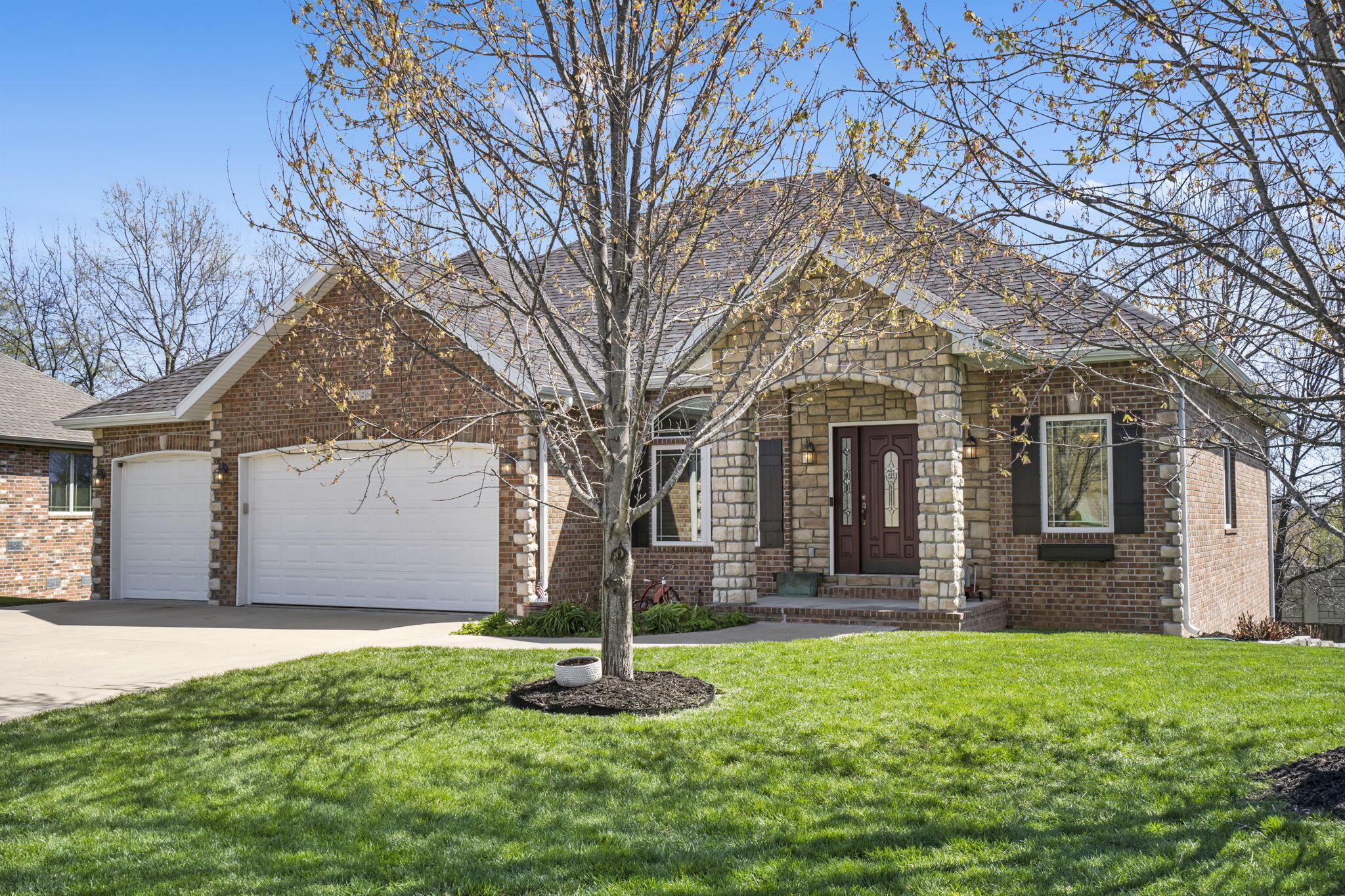 3326 Juniper Springfield, MO 65804 - Photo 1 of 1 1-web-or-mls-DSC00581