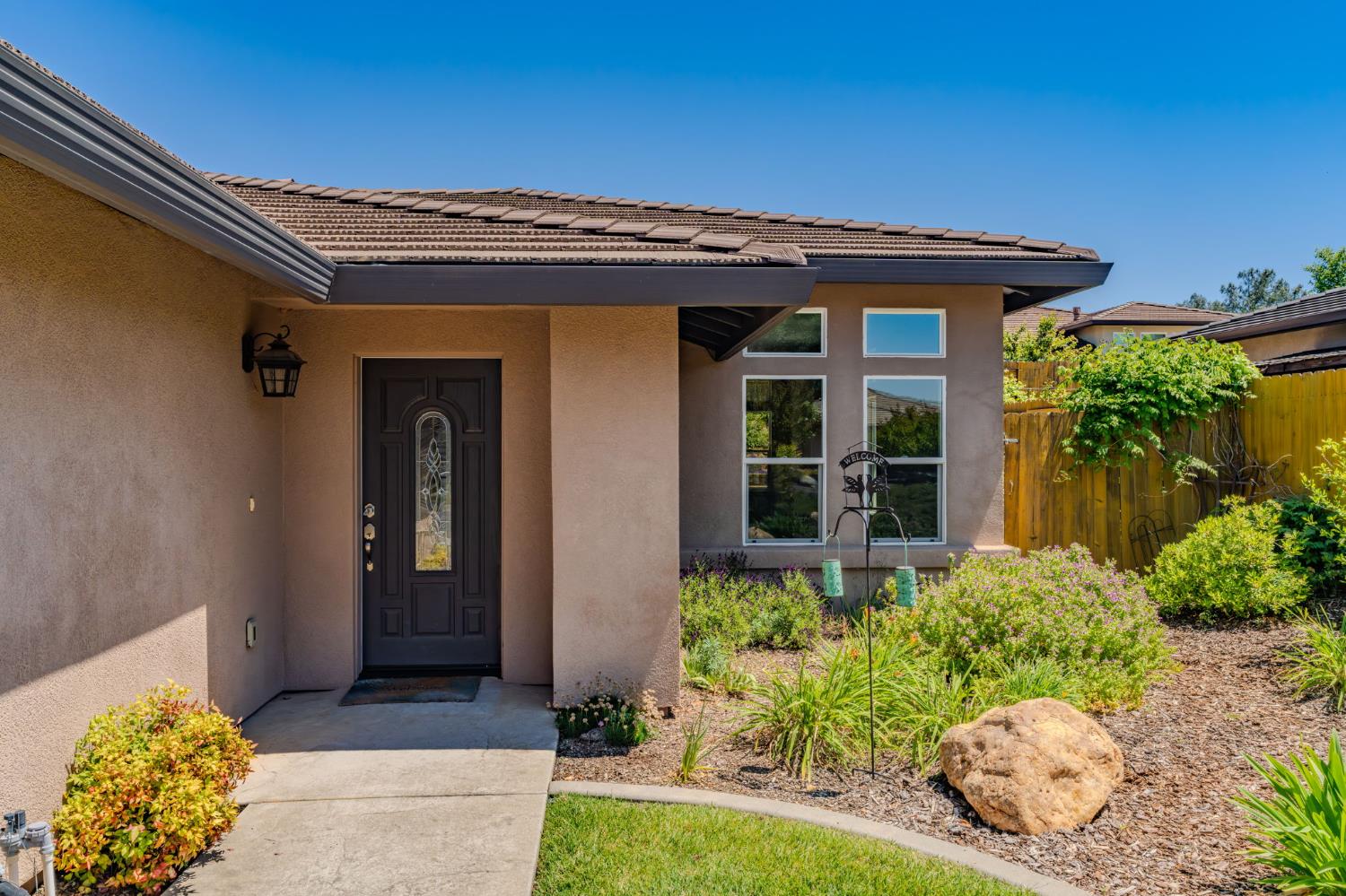 159 Emerald Lane Jackson, CA 95642 - Photo 7 of 58 front view of a house